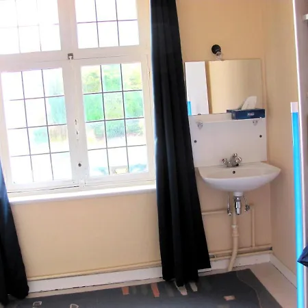 2 Bedrooms At 200 M Away From The Beach With Furnished Garden And Wifi
