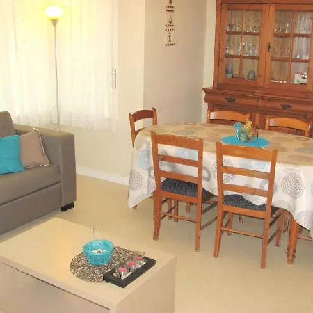 Lägenhet 2 Bedrooms At 200 M Away From The Beach With Furnished Garden And Wifi De Panne